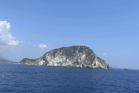 Zakynthos: Rejs dookoła wyspy i żółwie przez EuroskyWrak statku Blue Caves &amp; Turtles Island Ceri Caves