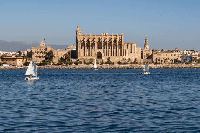 Majorka: rejs po Palma City z kultowymi zabytkamiMajorka: Rejs po Palma z widokiem na kultowe zabytki