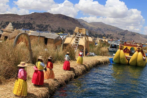 Visite d&#039;une jounée au lac Titicaca à Puno avec déjeuner typique