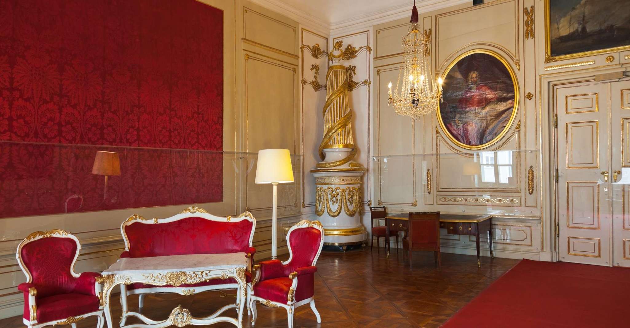 Vienna, Skip-the-Line Sisi Museum, Hofburg and Gardens Tour - Housity