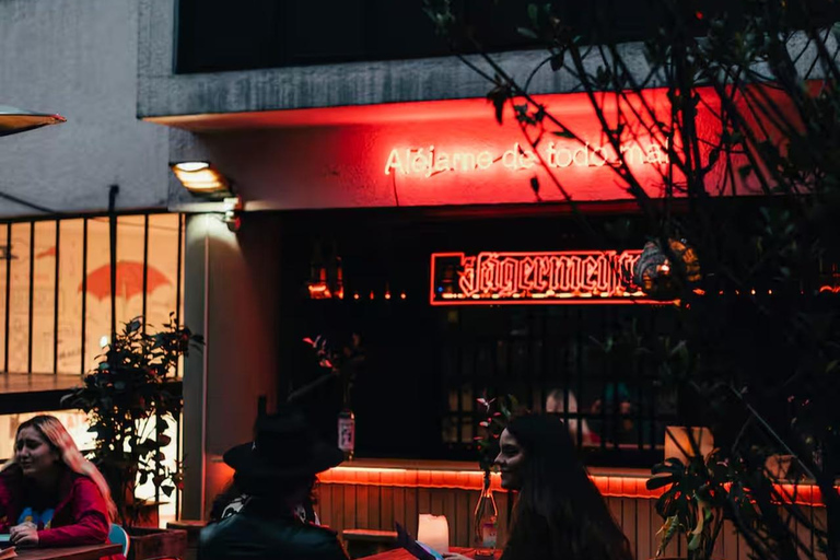 Bogotá: tour serale di Chapinero con cocktailBogotá: tour serale a Chapinero con cocktail