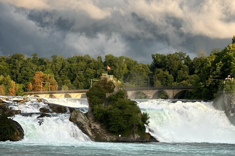 Zurich: Rhine Falls, Lindt Chocolate & FIFA Museum Tour