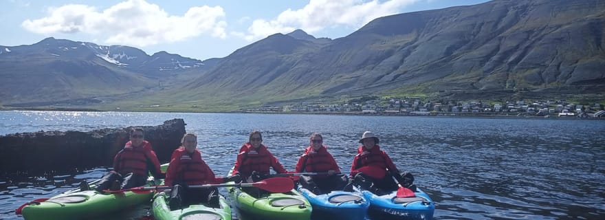 Siglufjörður / Siglufjordur : Visite guidée privée en kayak.