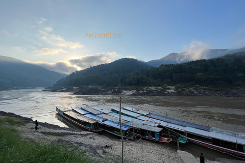 Desde Chiang Rai : 2 días y 1 noche en barco lento a Luang Prabang