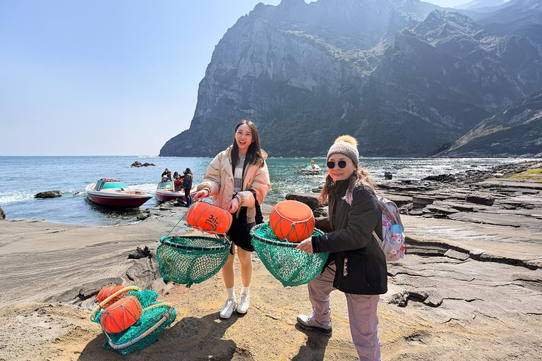 Jeju: UNESCO WestSouth & East Highlights 2 Days Combo Tour