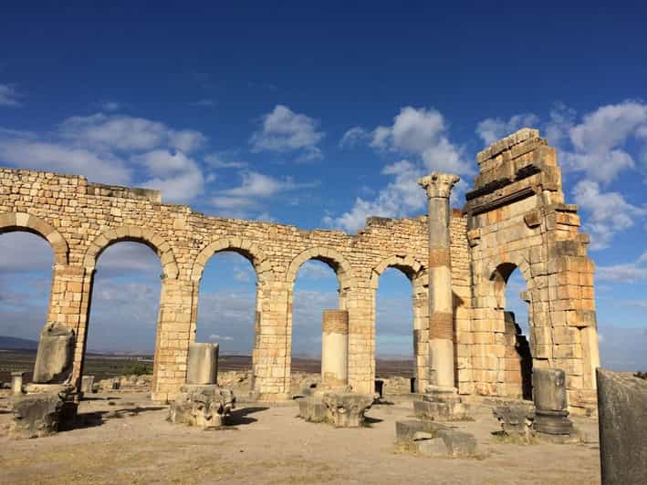 Au départ de Fès : Volubilis et Meknès : excursion d'une journée - medina