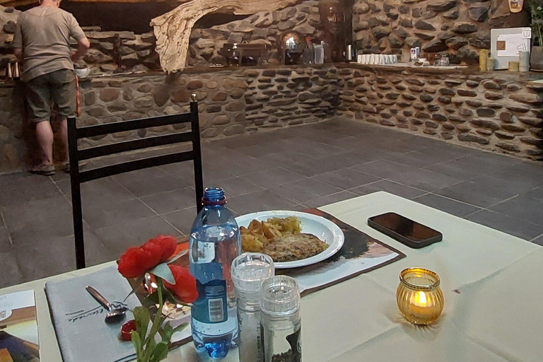 From Swakopmund: Budget Sossusvlei Guided 2-Day Trip