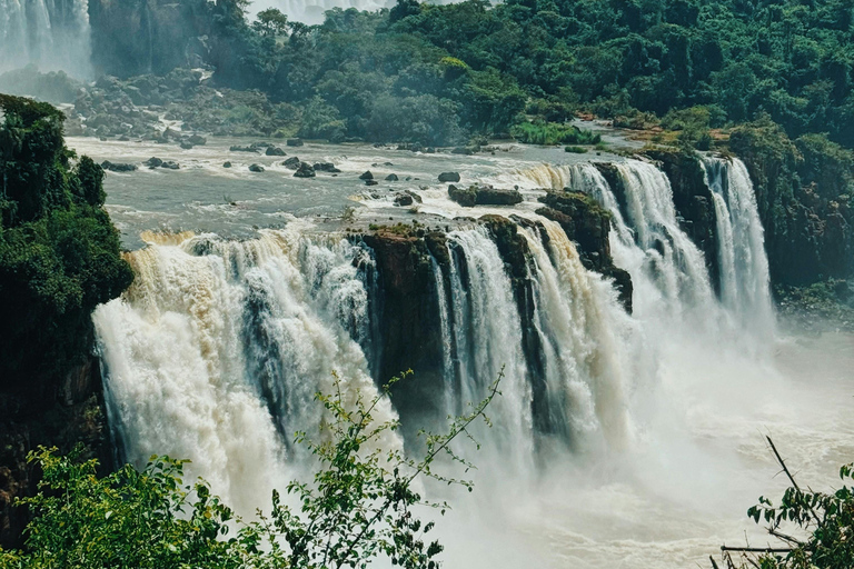 Visite d&#039;Iguazu en 2 jours en HELICOPTER et billet d&#039;avion à partir de Buenos AiresPartagé avec le billet d&#039;avion Brz Hôtel