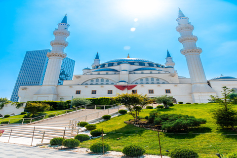 Hoogtepunten van Tirana & Rakia proeverij | Kleine groep (8Max)Tirana Tour | Het beste van Tirana