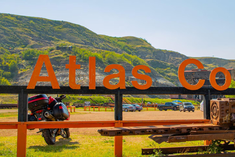 Badlands Tour: Drumheller with Museum, Hoodoos & Dinosaurs Booking Option for Summer 2026