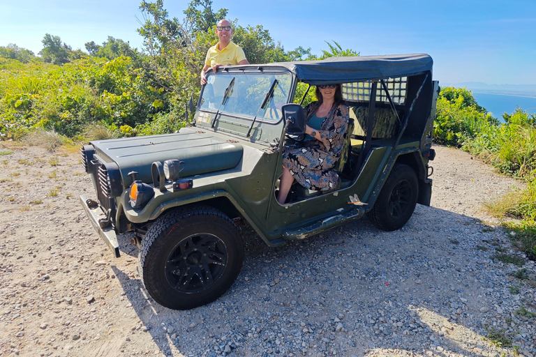 PRIVADO Montaña de Mármol, Montaña de los Monos y Pico Ban CoEXCURSIÓN EN COCHE A/C + CON COMIDA