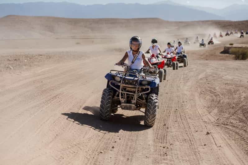 Désert d'Agafay : quad, balade à dos de chameau et déjeuner de luxe avec piscine - quad
