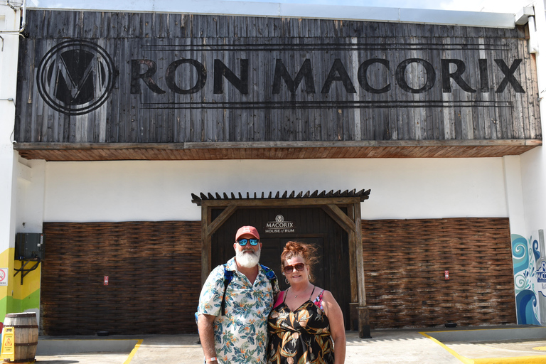 Monkey Tour Interaction and Historic Center (Puerto Plata)