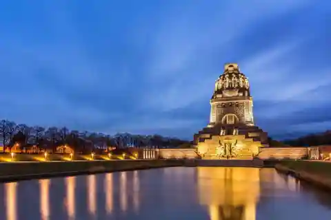 Leipzig : Must-See Attractions Walking Tour With a Guide