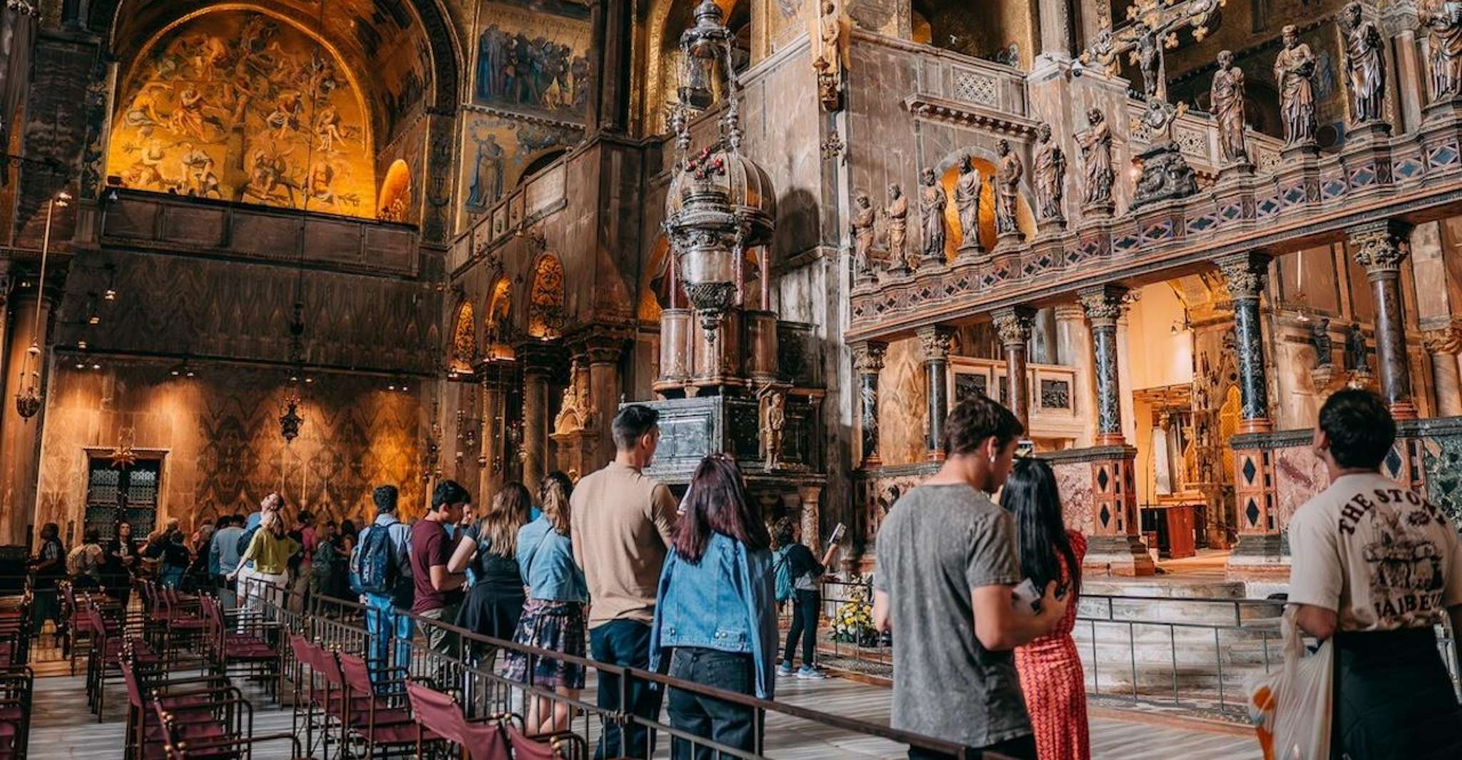 St. Mark's Basilica Tour with Priority Entrance + Gondola