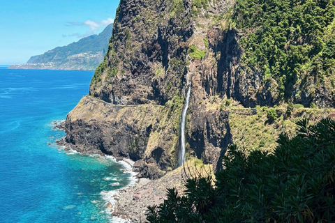 Porto Moniz Tour: Full-Day Madeira