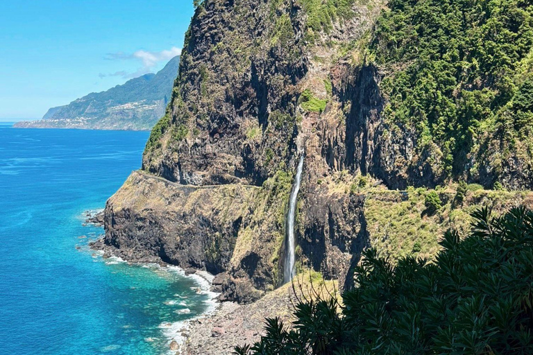 Porto Moniz Tour: Full-Day Madeira