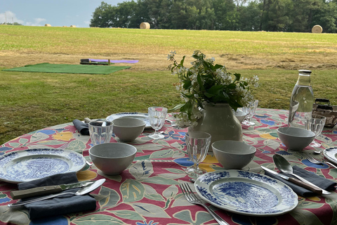 In Gironde: Yoga, walk, and brunch in nature—for all levels In Gironde: Yoga day, nature walk & brunch - for all levels