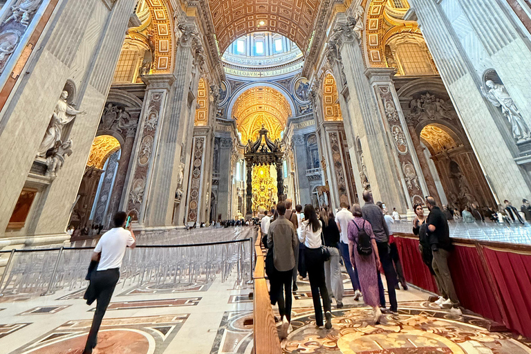 Vatican : visite de la Porte Sainte, de la basilique Saint-Pierre et des tombes papalesTour de France