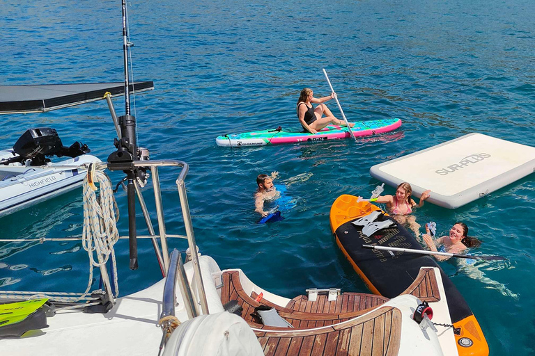 Tenerife: PRIVATE Catamaran cruise with Lunch and Drinks