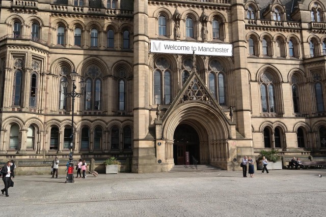 Visit Manchester Self-Guided Audio Tour in Manchester