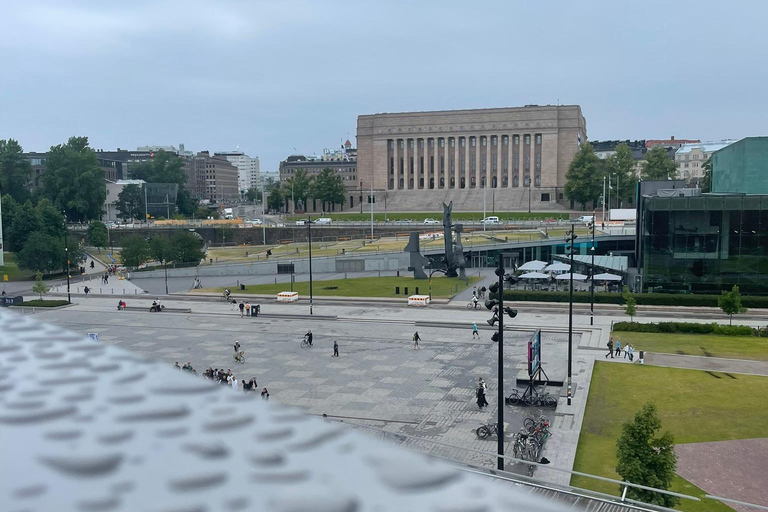 Helsínquia: Aeroporto e História da Capital Tour particular de carro