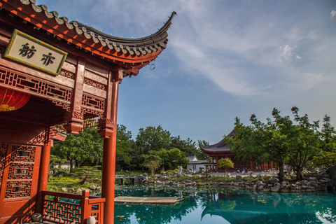 Montreal Botanical Garden & Insectarium Private Guided Tour 3-hour: Montreal Botanical Garden Tour & Transport