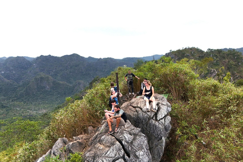 Half Day Hiking to Cat Ba National Park with a Guide
