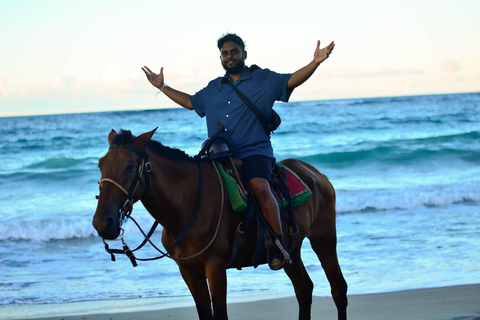 Punta Cana: Horseback Riding Tour with Sunset at Macao Beach