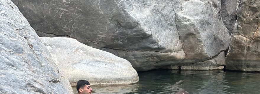 Visite guidée matinale : Wadi Muaydin et Birkat Al Muz (environ 4 heures)