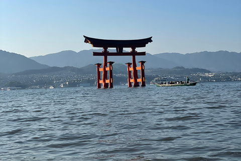 Hiroshima : Visite privée de Miyajima avec un guide local 5 heuresMiyajima 5 heures