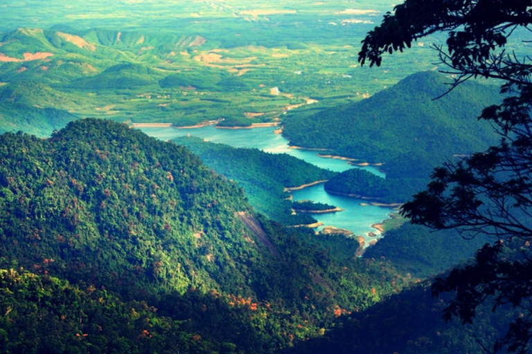 Excursión de un día al Parque Nacional de Bach Ma con servicio de recogida en Hue