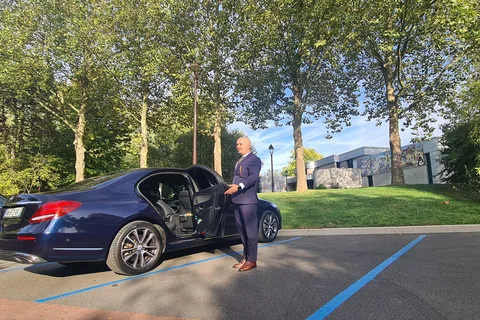 Paris: Private Tour by Chauffer-Driven Car