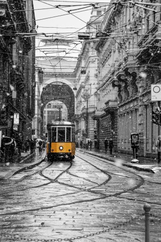 Milan: City Center Highlights Historical Tram Tour