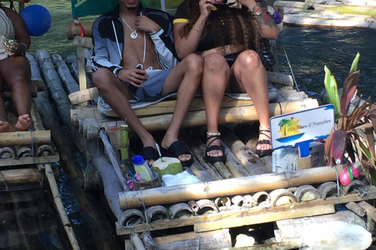 Montego Bay : Rafting en bambou sur la rivière Lethe / Massage à la pierre calcaire