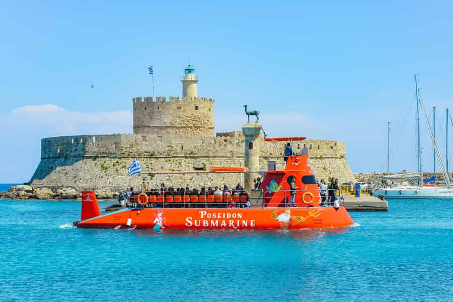 Ab Rhodos: U-Boot-Fahrt mit Blick auf die Unterwasserwelt. Foto: GetYourGuide