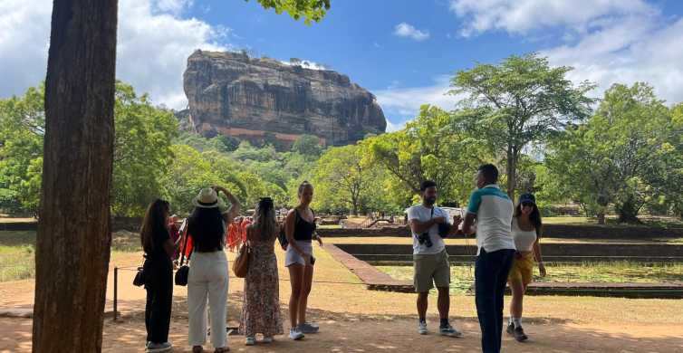 From Colombo: Sigiriya and Dambulla Day Trip and Safari