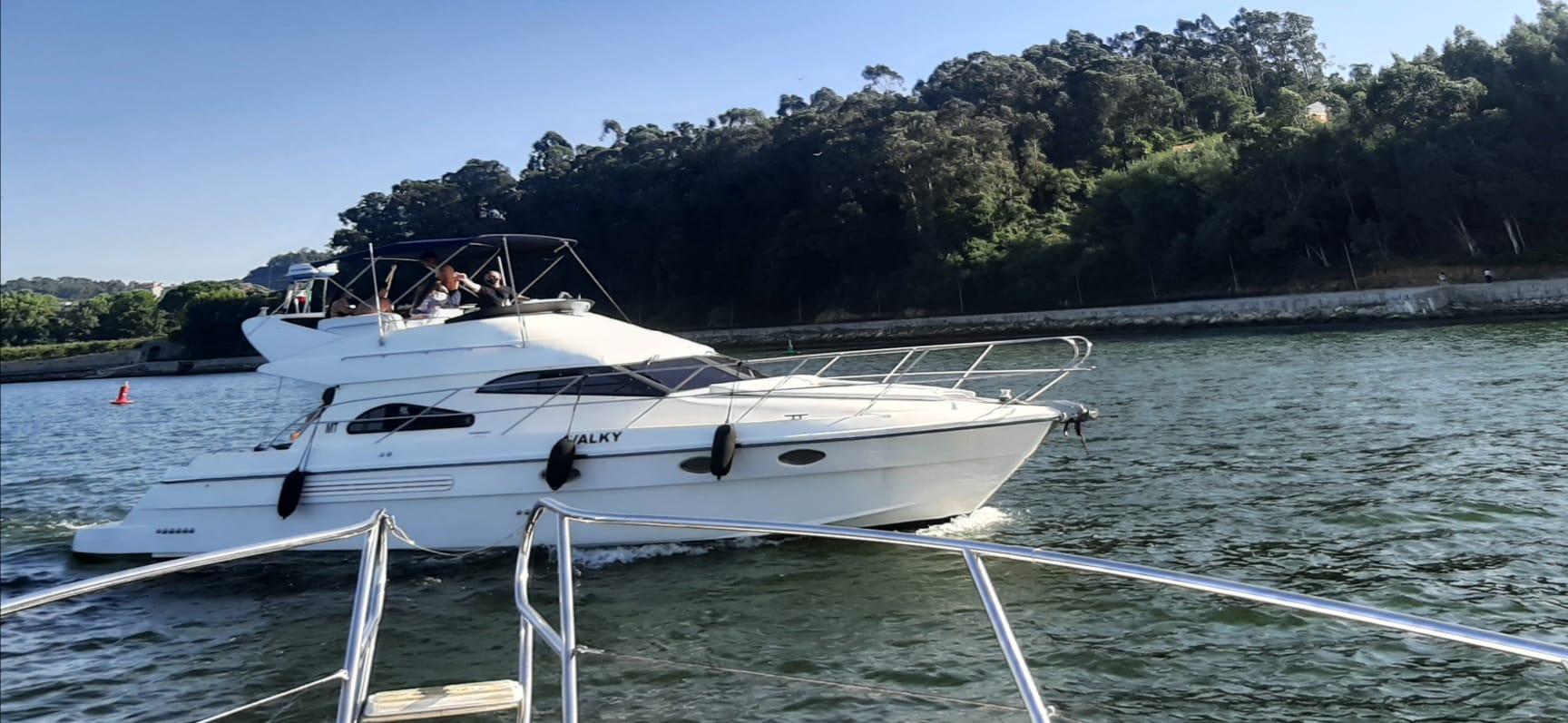PORTO: LUXUS-YACHTFAHRT – 6 BRÜCKEN – PORTWEIN – OPTION SONNENUNTERGANG