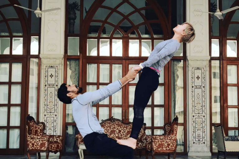 斋浦尔：传统印度瑜伽体验传统印度瑜伽体验 + 接送服务