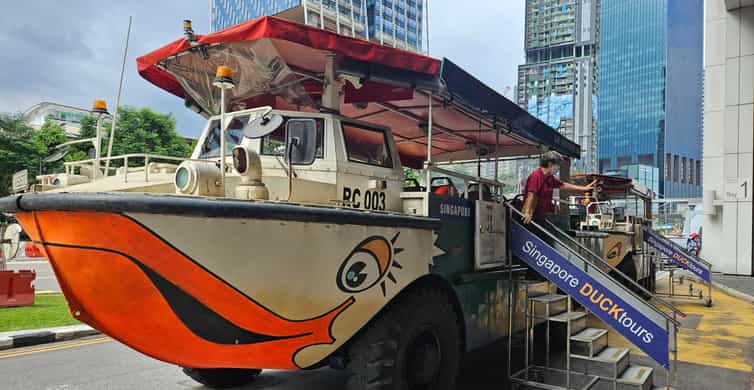 Singapore: Guided City Tour by Amphibious Duck Boat photo 5