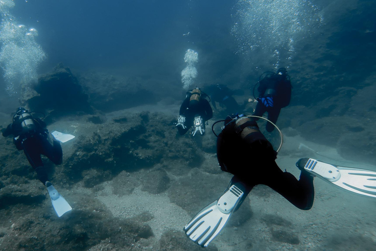 Corfu: Scuba Diving and Snorkeling from a Boat Let's go scuba diving!
