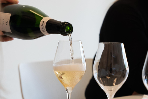 Champagne Vincent d'Astrée: Grape Variety Workshop Champagne Vincent d'Astrée: Grape Varieties Workshop