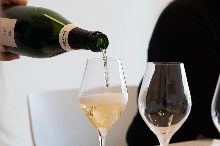 Champagne Vincent d'Astrée: Grape Variety Workshop Champagne Vincent d'Astrée: Grape Varieties Workshop