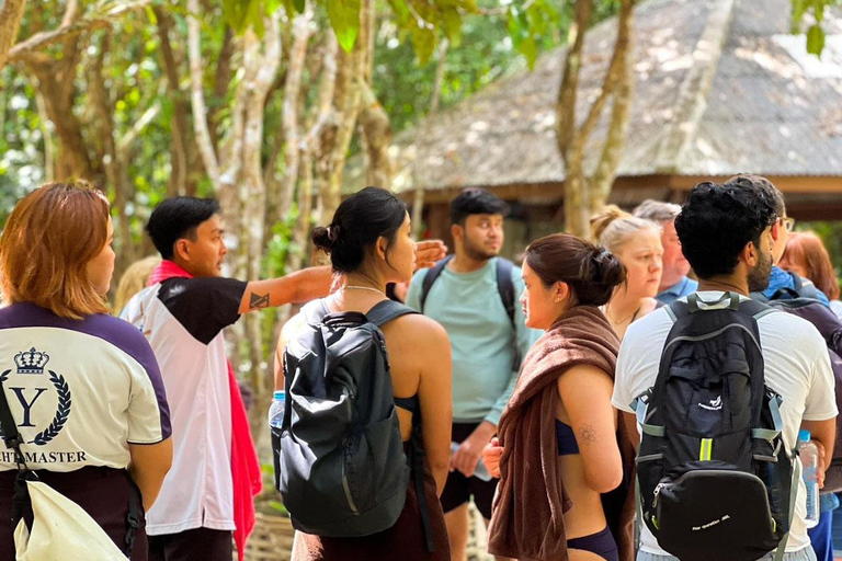 Krabi: Grotta della Tigre, sorgenti termali e tour della giungla della piscina di smeraldoKrabi: tour nella giungla della Grotta della Tigre, delle sorgenti termali e della Piscina