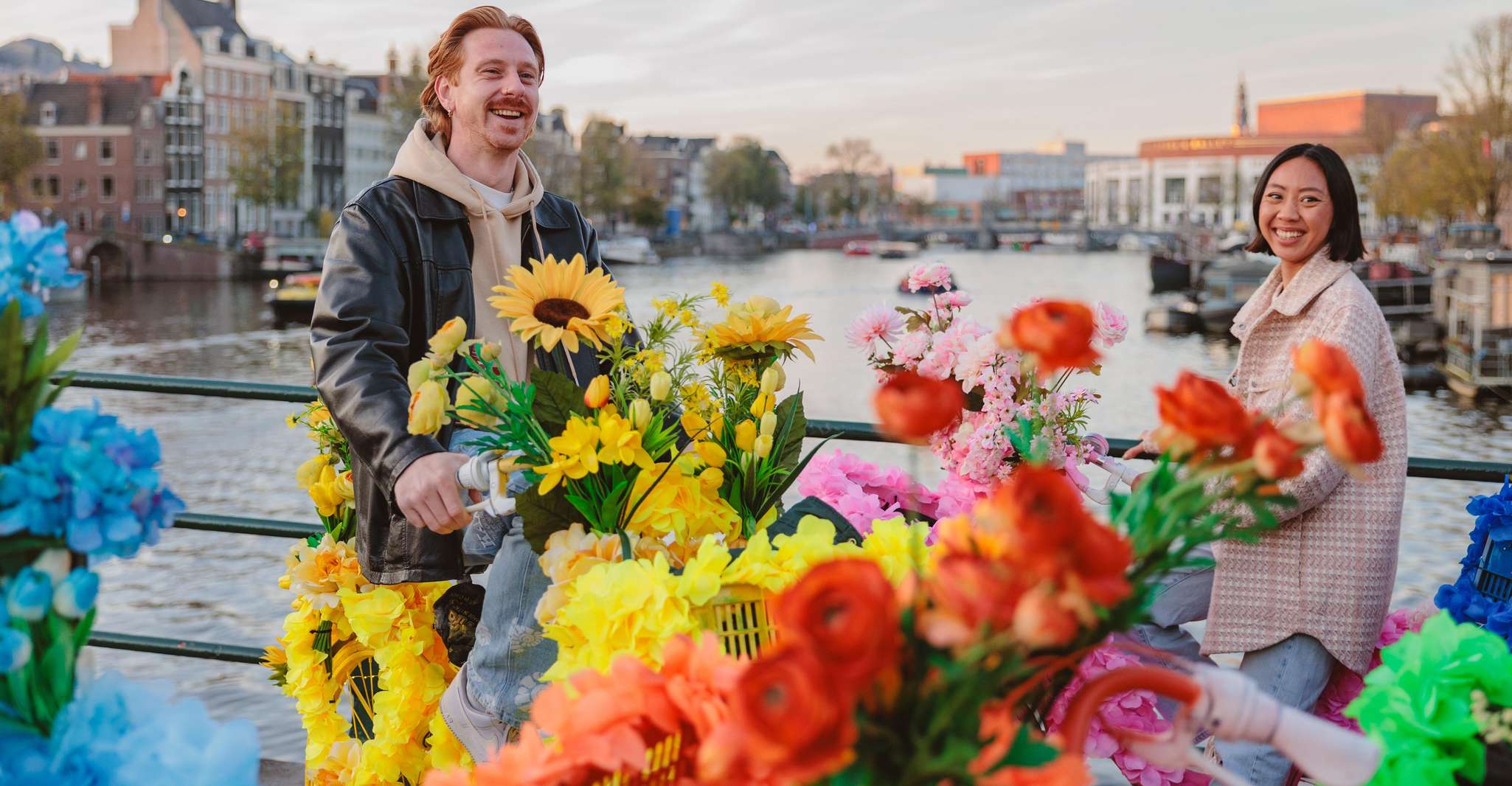 Amsterdam: City Centre, Guided Bike Tour on Flower Bikes photo 7