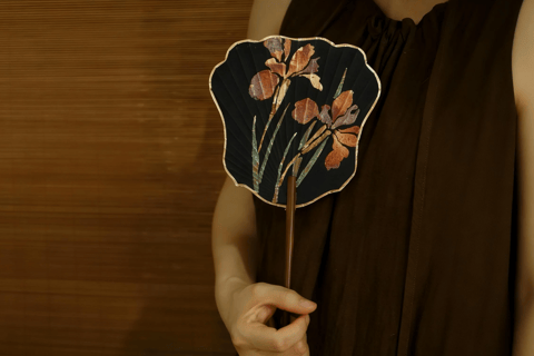 Guangzhou: Gold Leaf Fan Art Experience