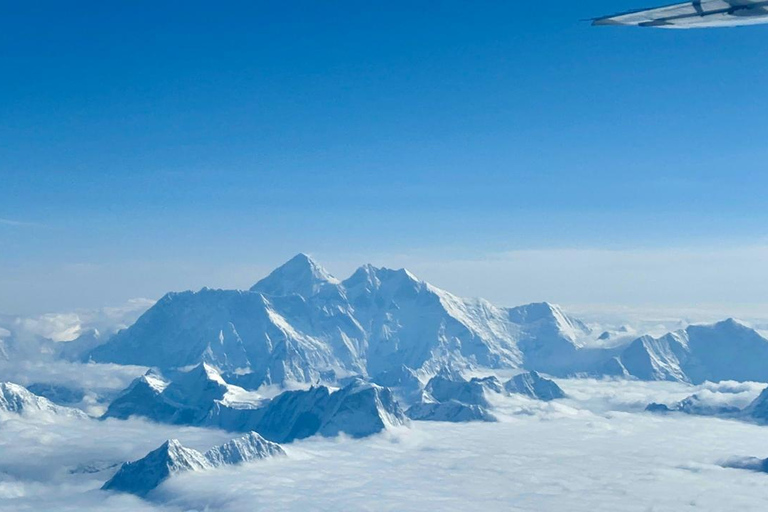 Katmandú: vuelo panorámico sobre el Everest y tour a Pashupatinath AaratiKatmandú: Vuelo panorámico sobre el Everest y tour a Pashupatinath Aarati