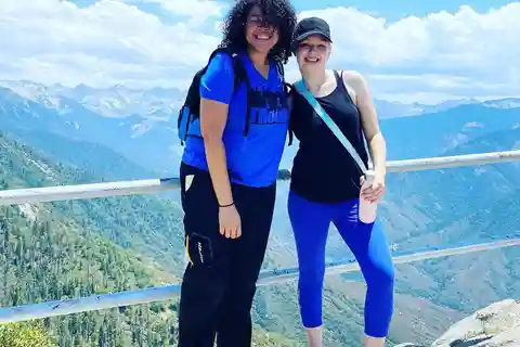 From Fresno: Sequoia National Park Tour w/ Transfer & Lunch