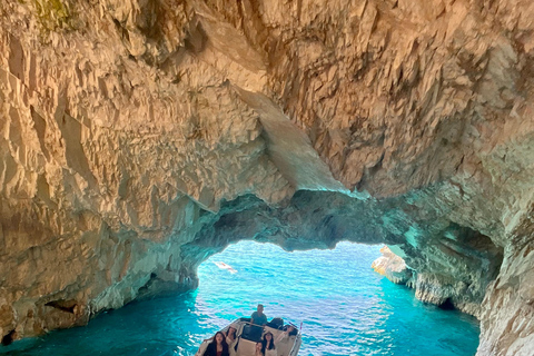 Zakynthos : Visite semi-privée de la plage des naufrages et des grottes bleues