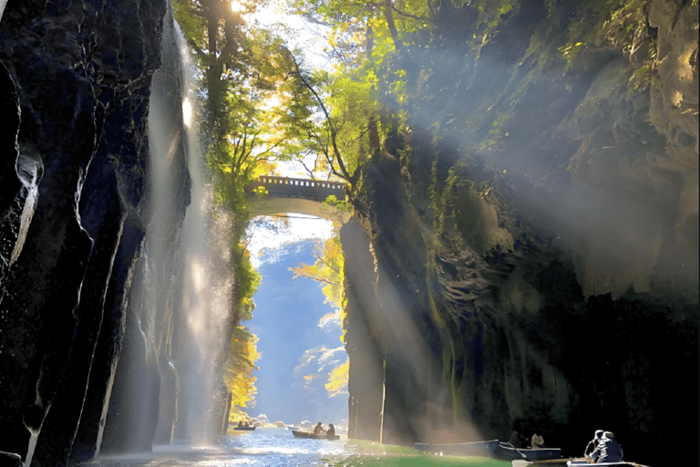 From Fukuoka: Miyazaki, Takachiho Gorge and Shrines Day Tour